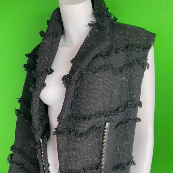 Crea Concept Long Sleeveless Jacket - Picture 5 of 9